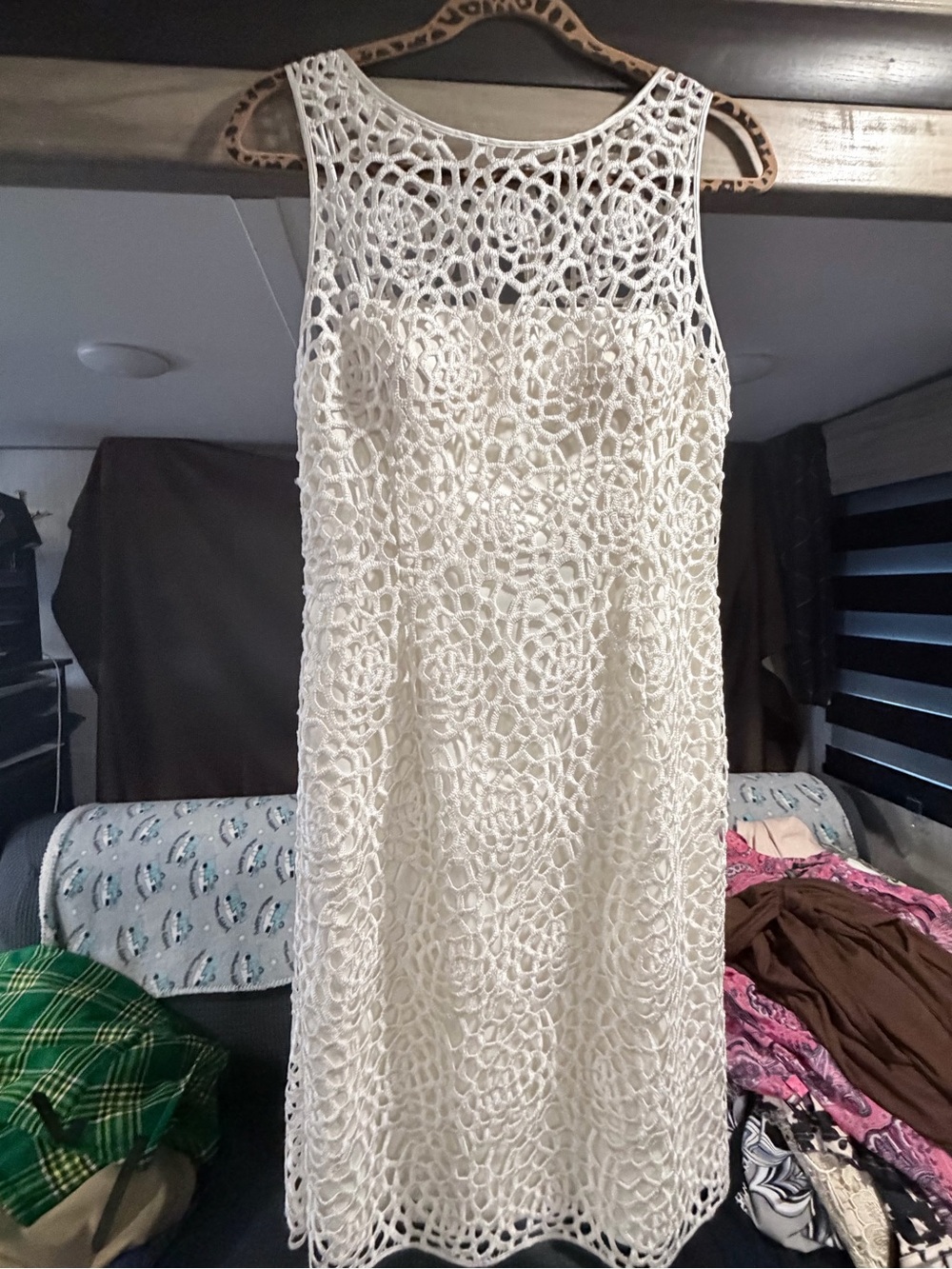 Women's White lace Sleeveless Dress